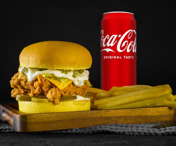 وجبة تشكن كرانشي برجر وجبة تشكن كرانشي برجر