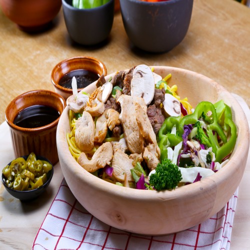 بيف تشكن نودلز بيف تشكن نودلز