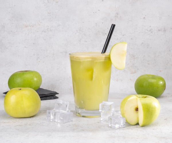 عصير التفاح الأخضر (صغير) عصير التفاح الأخضر (صغير)