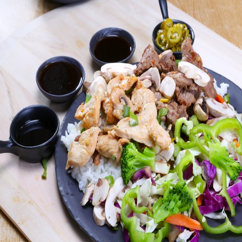 أرز ترياكي بيف تشكن أرز ترياكي بيف تشكن