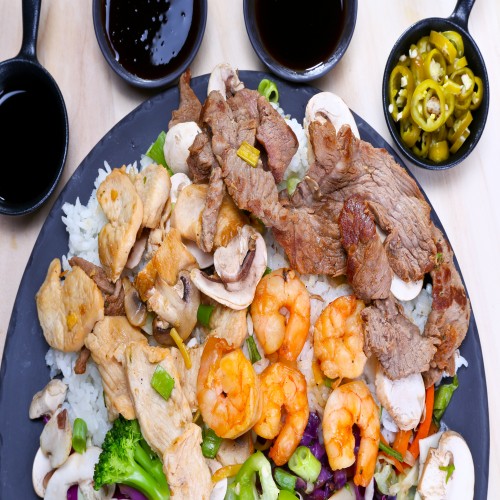 أرز ترياكي ميكس ( شرمبي -تشكن - بيف) أرز ترياكي ميكس ( شرمبي -تشكن - بيف)